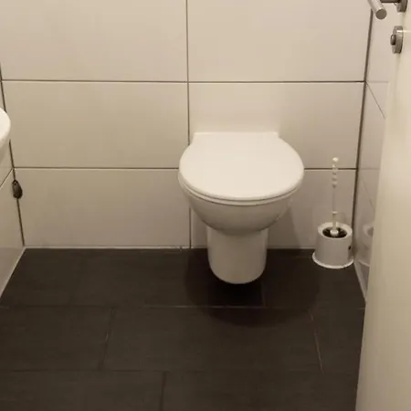 Anna Mit Gemeinschaftskueche Im Zentrum Von Homestay Heilbronn