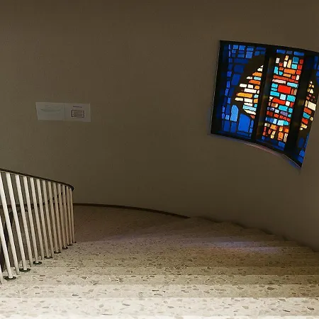 Anna Zentral Bequem *